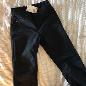 NWT black skinny jeans